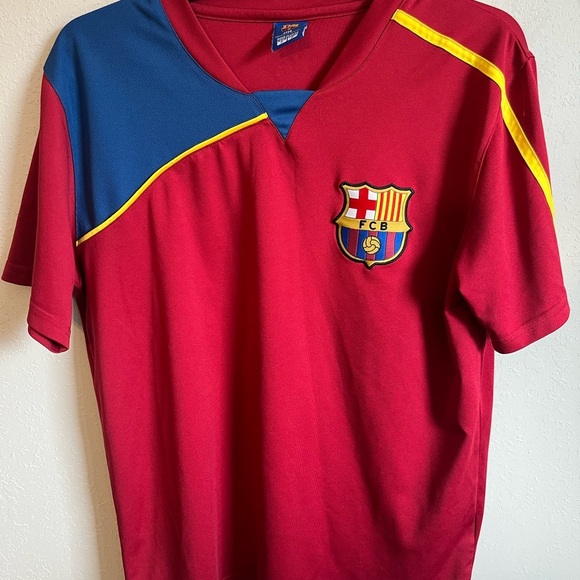 Men’s Red FCBarcelona Jersey Shirt Size S - Athleisure, Soccer, Sporty, MLS - Picture 1 of 8
